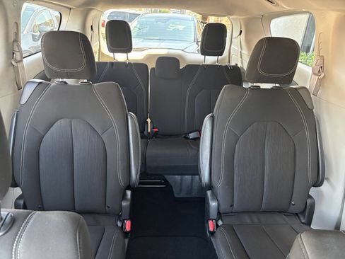 Used 2024 Chrysler Voyager LX FWD image 36