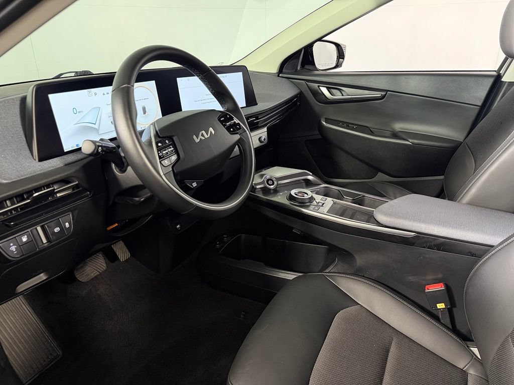 Used 2024 Kia EV6 Light RWD image 13