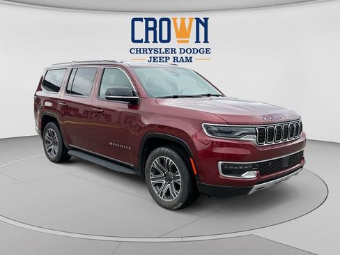 Used 2024 Jeep Wagoneer Series II w/ Flexible Seating Group AWD/4WD image 1
