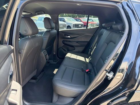 Used 2025 Buick Envista Sport Touring FWD image 13