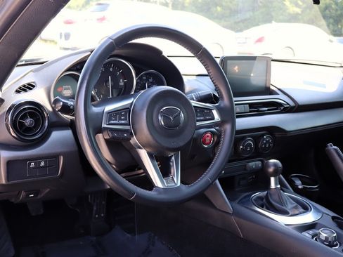 Used 2020 MAZDA MX-5 Miata RF Club RWD image 27