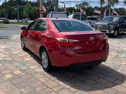 Used 2015 Toyota Corolla LE FWD image 11
