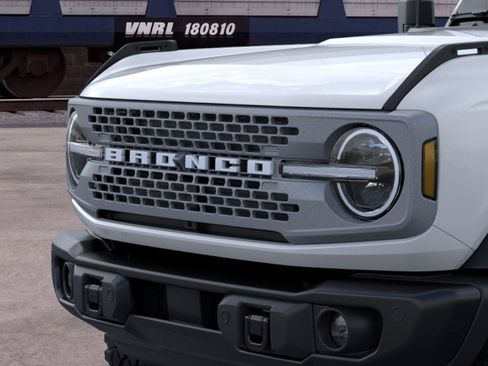 New 2026 Ford Bronco Badlands AWD/4WD image 19