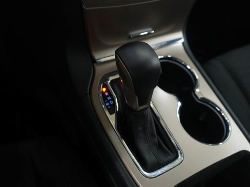 Used 2016 Jeep Grand Cherokee Laredo w/ Quick Order Package 23E image 24