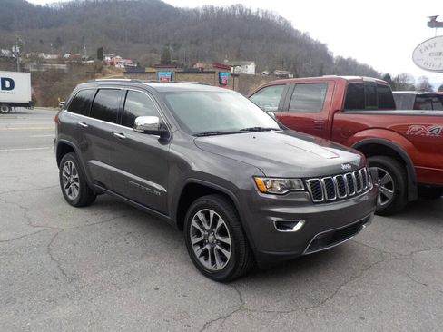 Used 2018 Jeep Grand Cherokee Limited image 5
