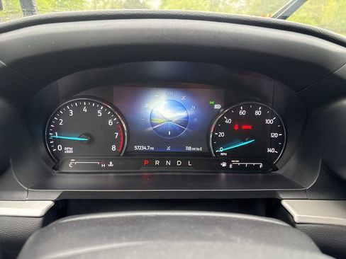Used 2022 Ford Explorer XLT AWD/4WD image 27