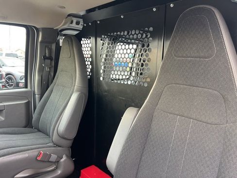 Used 2024 Chevrolet Express 2500 w/ Driver Convenience Package image 14