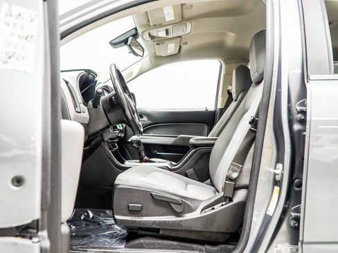 Used 2019 Chevrolet Colorado LT RWD image 32