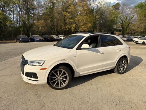 Used 2018 Audi Q3 2.0T Premium Plus w/ Premium Plus Package image 5