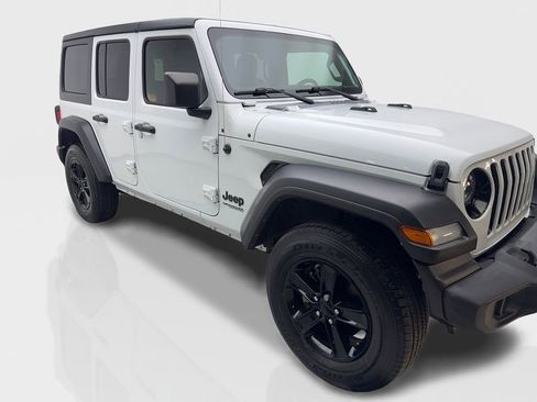 Used 2022 Jeep Wrangler Unlimited Sport AWD/4WD image 12