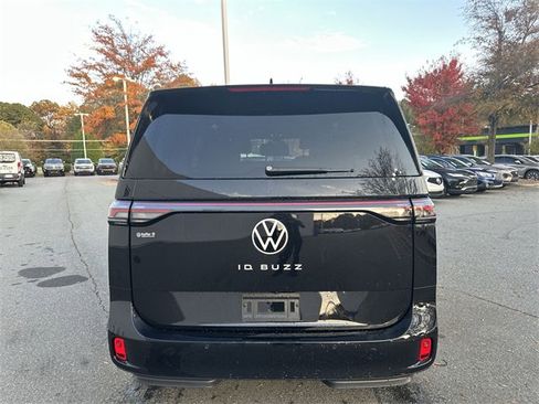 New 2025 Volkswagen ID. Buzz Pro S image 4