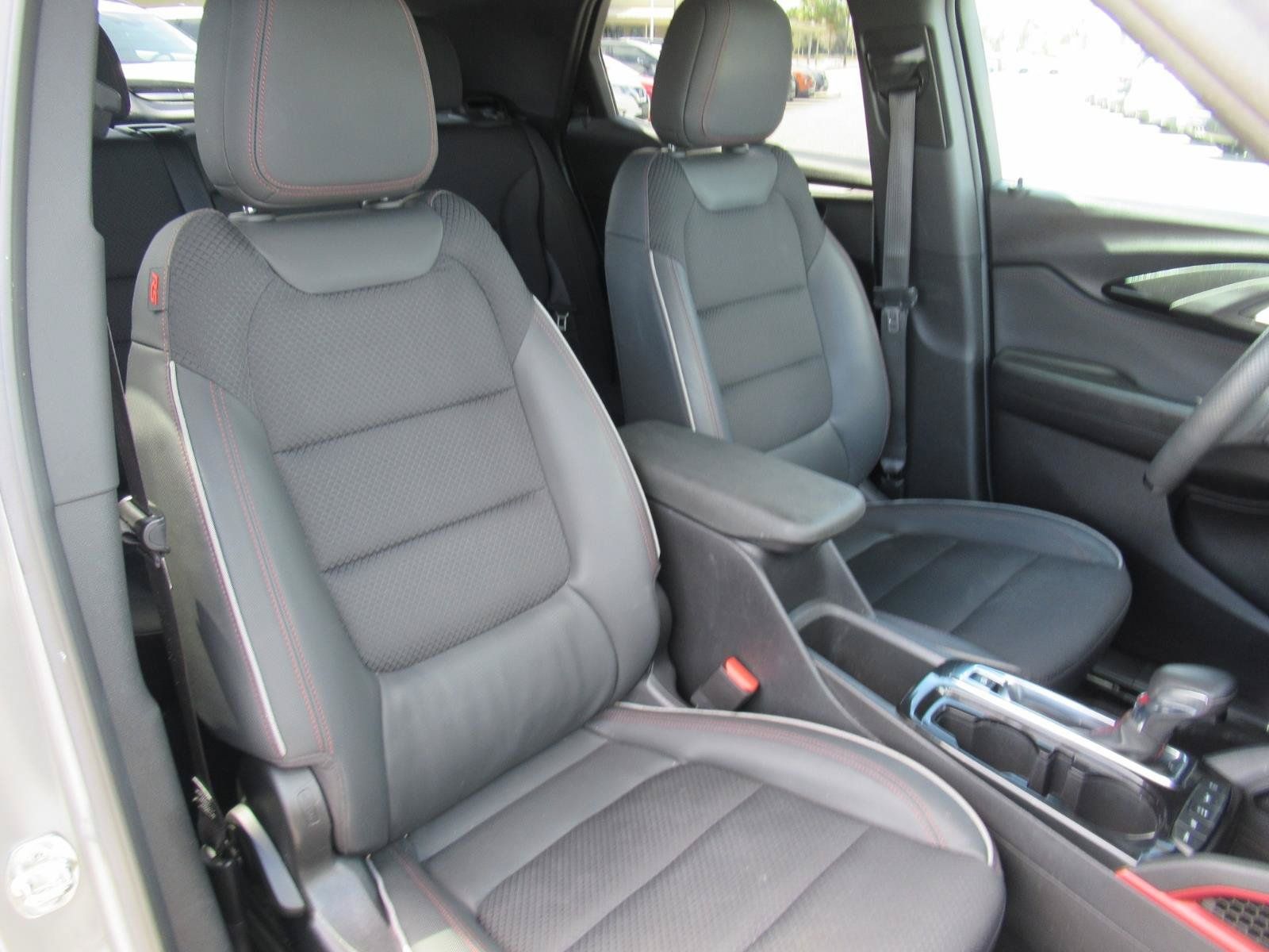 Used 2023 Chevrolet TrailBlazer RS w/ Sun and Liftgate Package AWD/4WD image 9