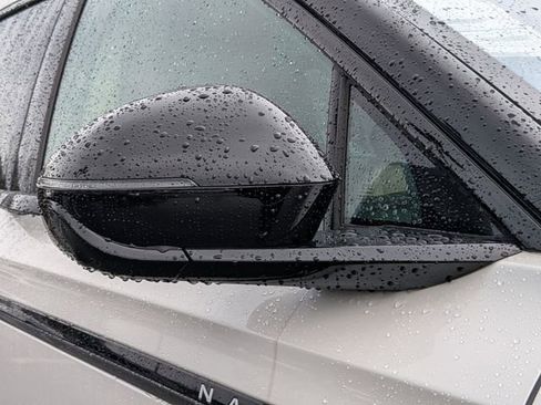 New 2025 Lincoln Nautilus Premier w/ Jet Appearance Package image 11