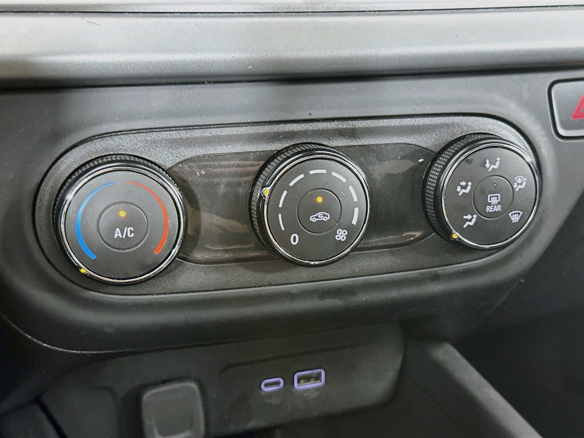 Used 2025 Chevrolet Trax LS FWD image 24
