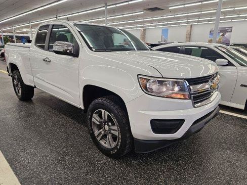 Used 2015 Chevrolet Colorado W/T RWD image 3