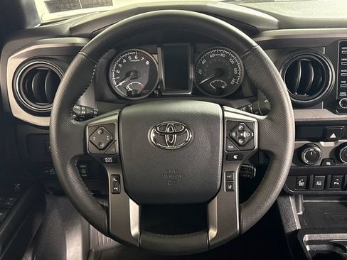 Used 2023 Toyota Tacoma TRD Sport w/ Technology Package AWD/4WD image 25