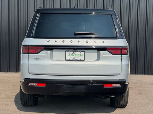 Used 2024 Jeep Wagoneer Series II image 8