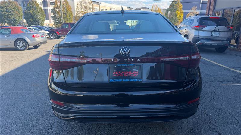 Used 2025 Volkswagen Jetta S FWD image 11