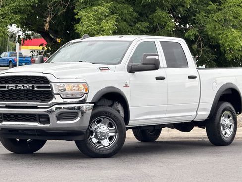 Used 2024 RAM 3500 Tradesman w/ Chrome Appearance Group AWD/4WD image 1