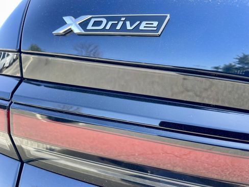 Used 2025 BMW 740i xDrive AWD/4WD image 34