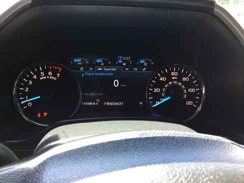 Used 2015 Ford F150 Lariat AWD/4WD image 17