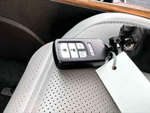 Used 2021 Honda CR-V Touring image 15