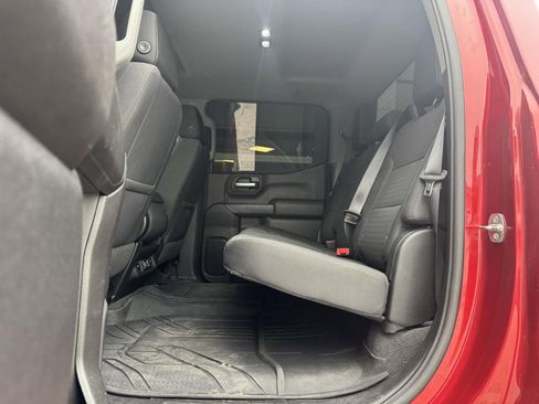 Used 2021 Chevrolet Silverado 1500 LT image 12