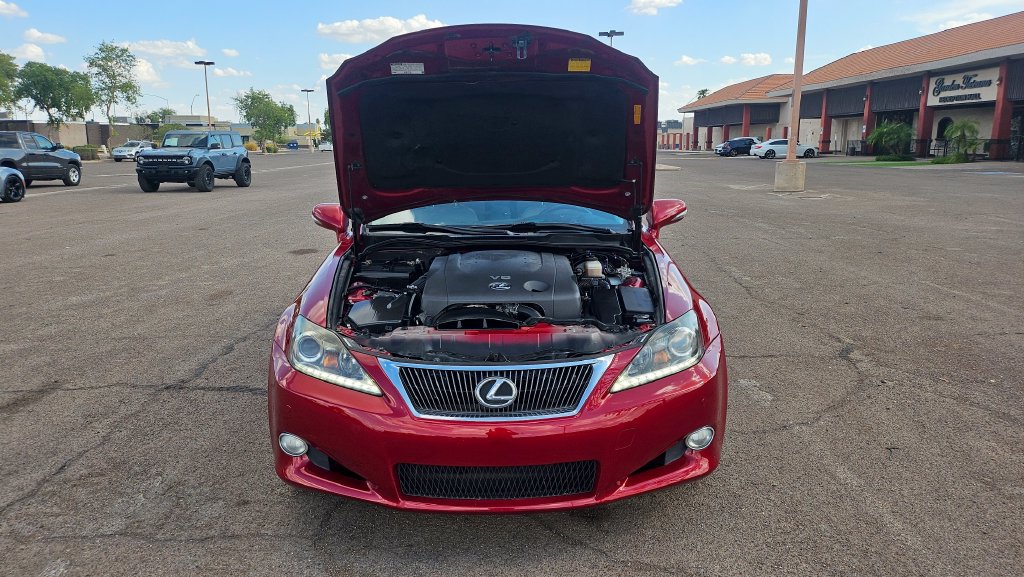 Used 2014 Lexus IS 250C w/ Luxury Package RWD image 38