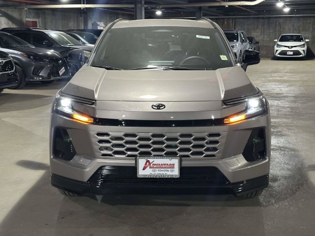 New 2026 Toyota RAV4 SE w/ Convenience Package AWD/4WD image 2