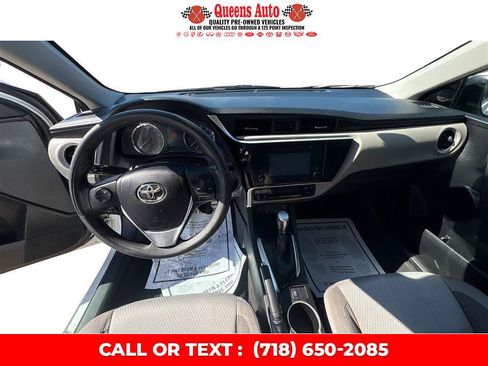 Used 2019 Toyota Corolla LE FWD image 23