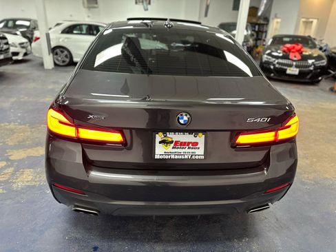 Used 2022 BMW 540i xDrive w/ M Sport Package AWD/4WD image 8