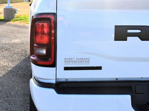 New 2026 RAM 2500 Big Horn AWD/4WD image 11