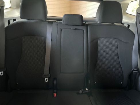 Used 2025 Kia Sportage LX image 37