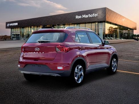 New 2026 Hyundai Venue SEL FWD image 7