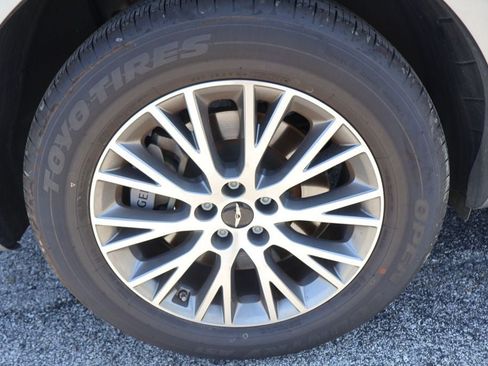 Used 2025 Genesis GV80 2.5T Standard AWD/4WD image 12