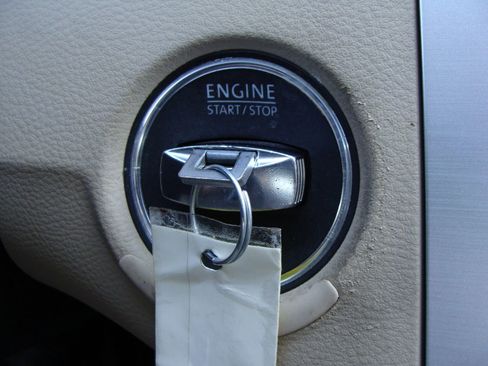 Used 2014 Volkswagen CC R-Line image 22