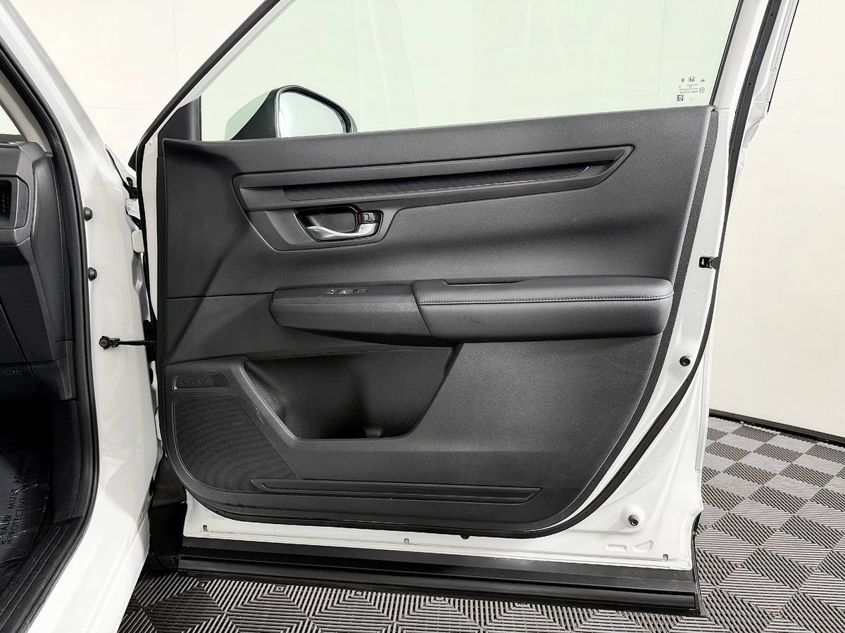 Used 2023 Honda CR-V LX image 43