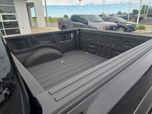 Used 2017 Ford F150 Raptor w/ Equipment Group 802A Luxury AWD/4WD image 12