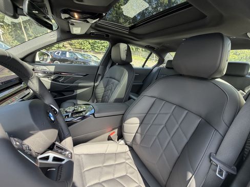 New 2027 BMW 540i xDrive w/ M Sport Package AWD/4WD image 7