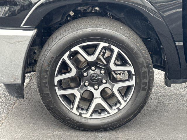 Used 2026 RAM 1500 Laramie AWD/4WD image 27