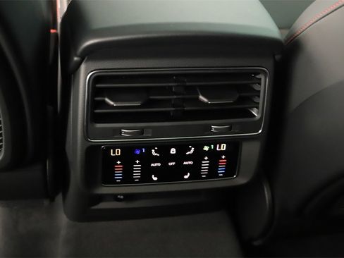 New 2026 Audi SQ8 Prestige image 22