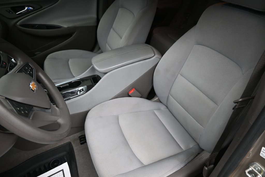 Used 2022 Chevrolet Malibu LT FWD image 30