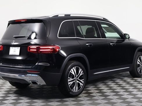 New 2026 Mercedes-Benz GLB 250 4MATIC image 2
