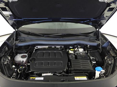 Used 2025 Volkswagen Tiguan S FWD image 6