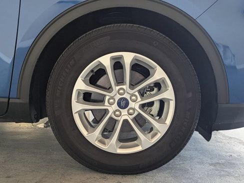 Used 2022 Ford Escape SE FWD image 11