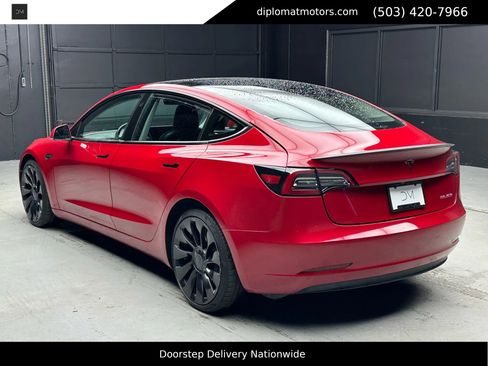 Used 2023 Tesla Model 3 Performance image 4