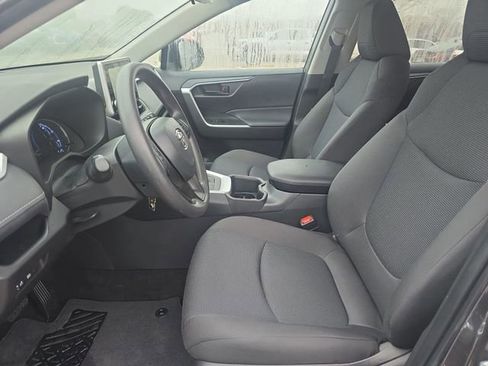 Used 2025 Toyota RAV4 LE image 15