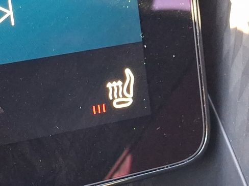 Used 2022 Polestar Polestar 2 w/ Pilot Package image 21