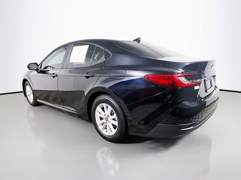 Used 2025 Toyota Camry LE w/ Convenience Package image 8