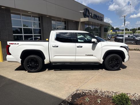 Used 2023 Toyota Tundra Limited w/ TRD Off-Road Package AWD/4WD image 17